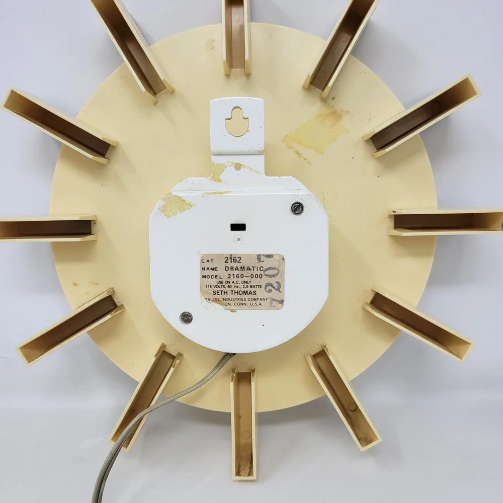 Vintage Seth Thomas Dramatic Wall Clock 2160-000 MCM Electric Cream AS-IS